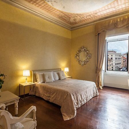 Prestigious Apartment Piazza Navona Rome Exterior photo